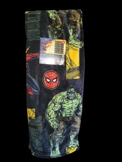 Marvel Spider-Man Brand New Day Throw 50x70in