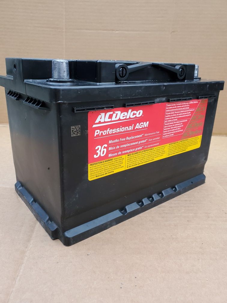 AGM Car Battery Group Size 48/H6 ACDelco 2018 80 With Core Exchange for Sale in Lynwood, CA