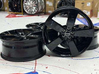 22” RANGE ROVER  22x 9.0  ET 45  5x 120  VALLEY WHEELS & TIRES  1526 w main st mesa AZ  FINANCING AVAILABLE  NO CREDIT NEEDED  MONDAY- SATURDAY