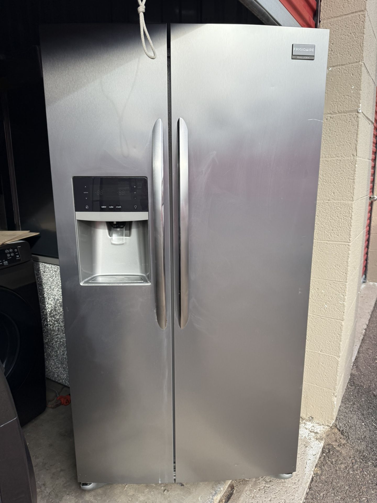 Refrigerator Everything Works
