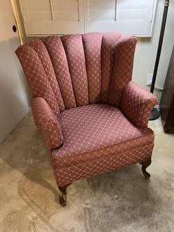 Queen Ann style chair