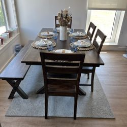 Dining Room Table - Seats 6 