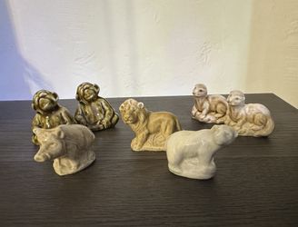 Lot of 7 Vintage Wade Miniature Ceramic Figurines