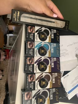 La girl gel eyeliner plus brush