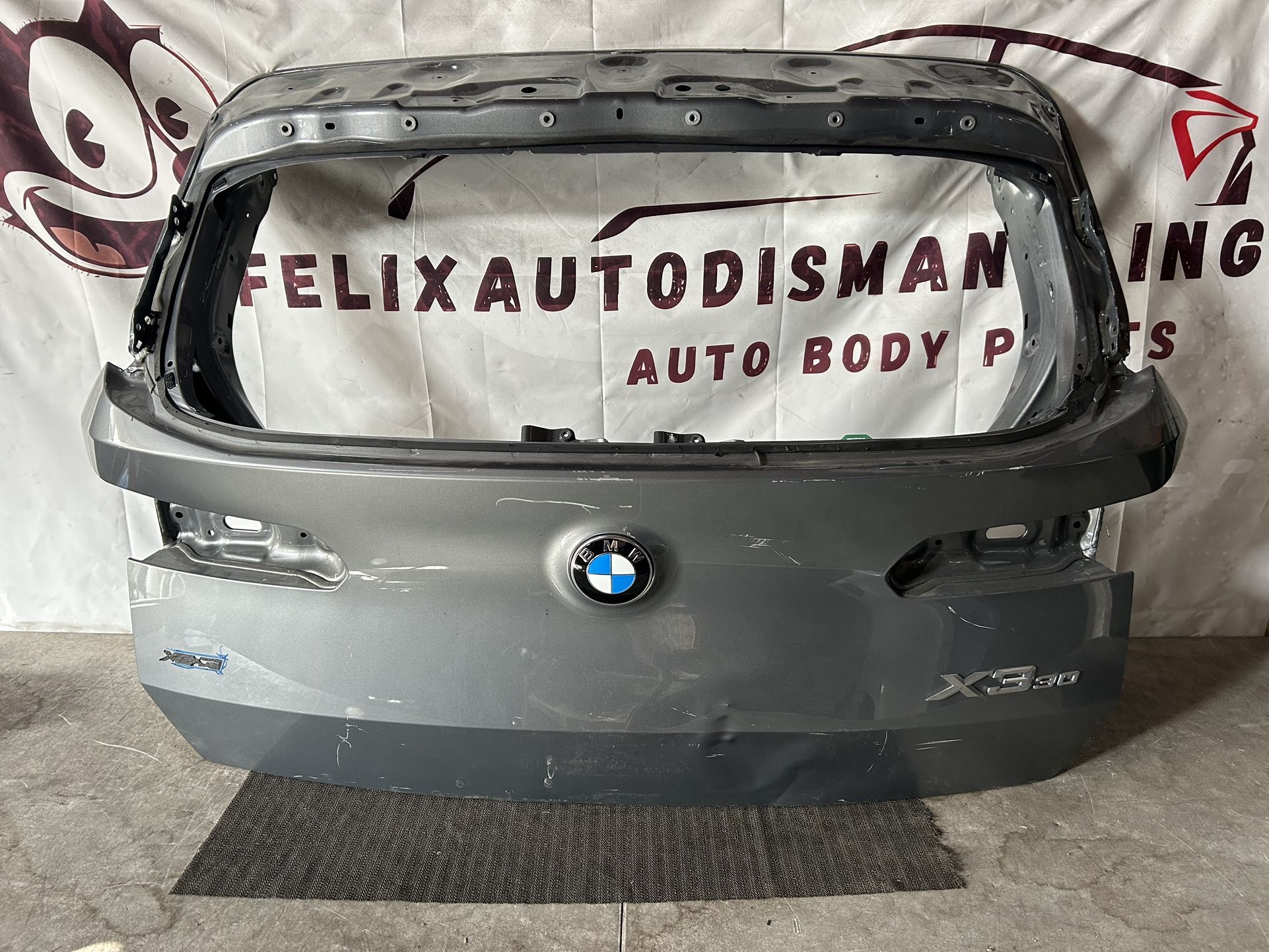 2025 BMW X3 30 Tail Gate