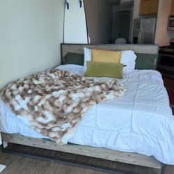  King Bedroom Set + Mattress 