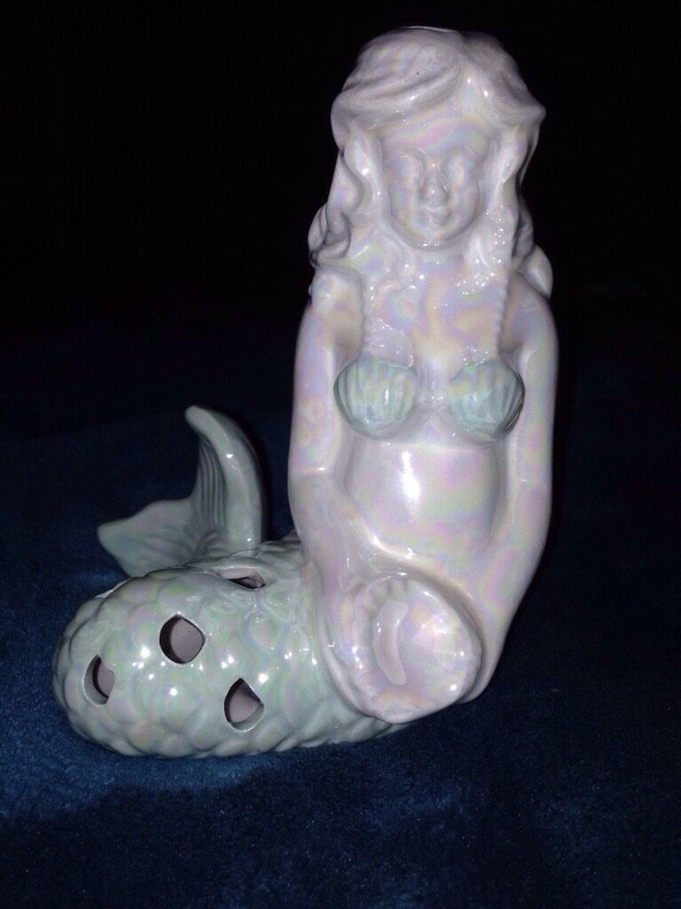 ceramic mermaid with potpourri inside sculpture to treasure approximately 6"
