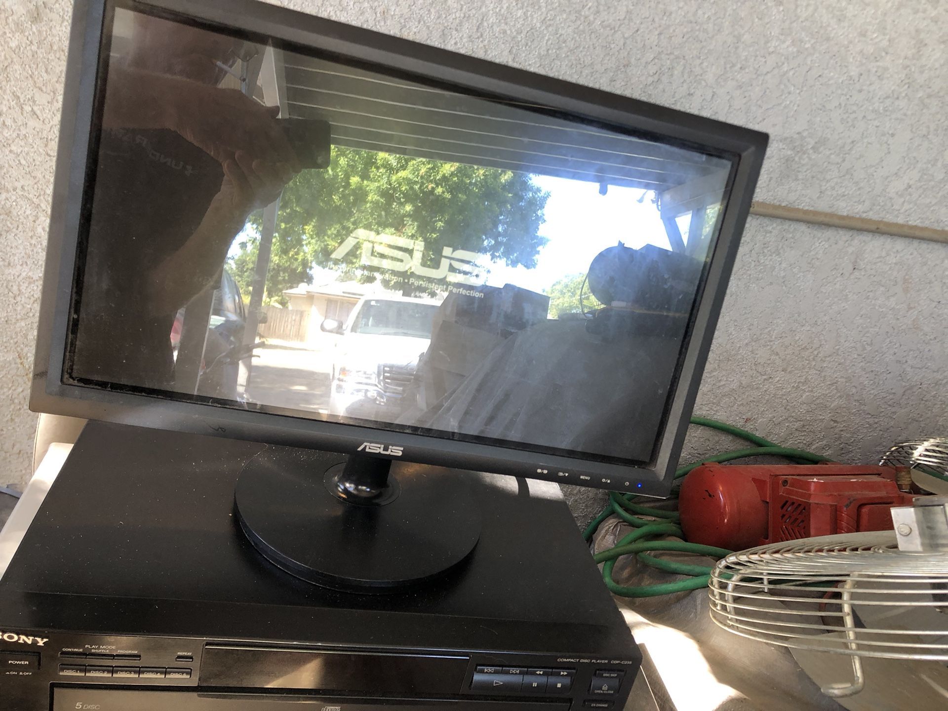 asus 19.5" 10-point multi-touch monitor ASUS VT207N TOUCHSCREEN MONITOR