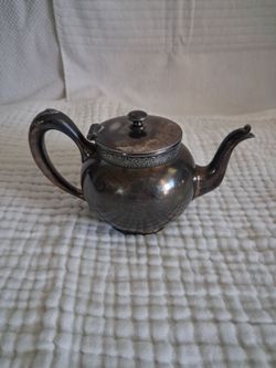 Tea pot will cox silver plate co 189 T