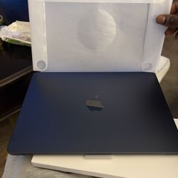 MacBook Air M2