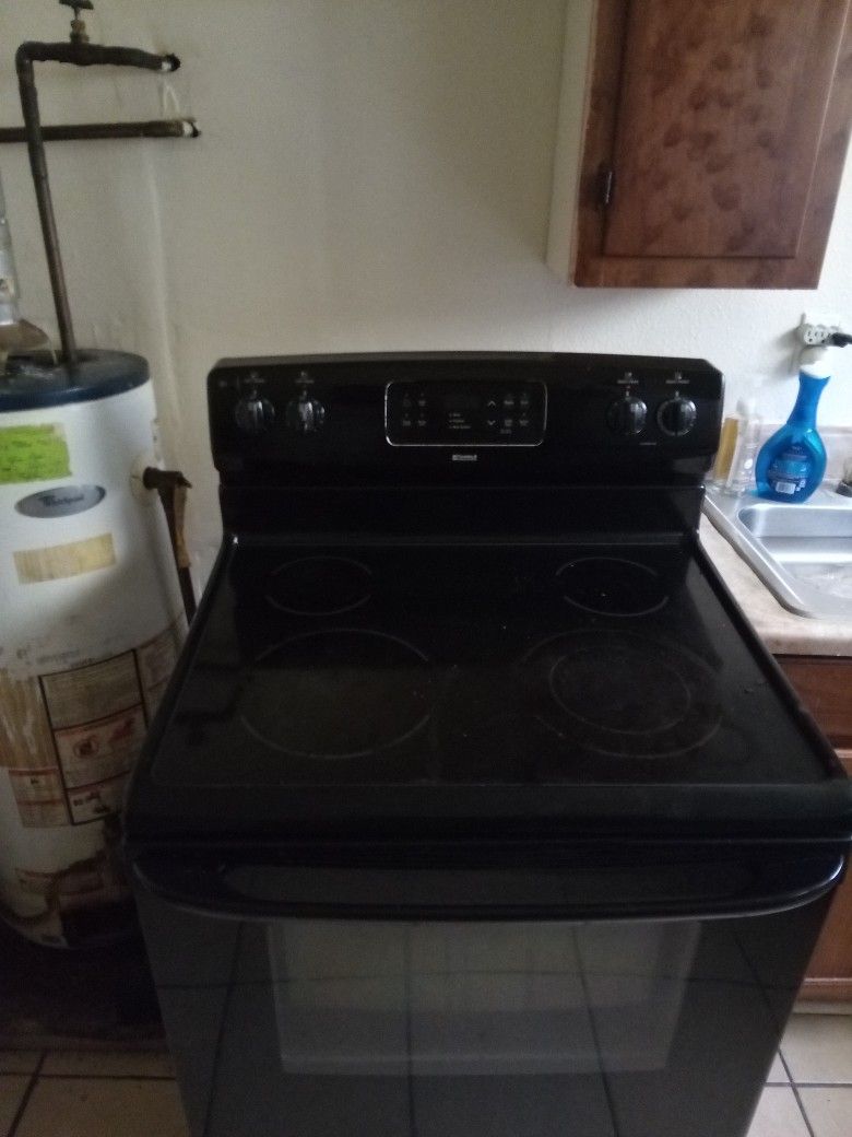 Black Glass Top Stove And White Washer&Dryer 4 Sale