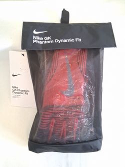 Nike GK Phantom Dynamic Fit ACC Goalkeeper Gloves