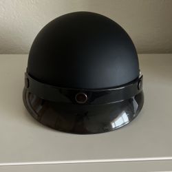 Peanut Helmet 