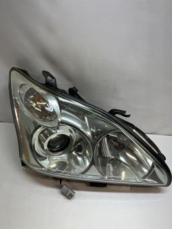 2004-2009 Lexus RX350 Right Headlight OEM 