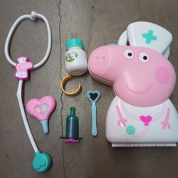Peppa Pig Nursing Aid /Peppa Pig Henfermeria