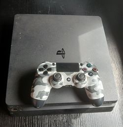 PS4 + 10 Games