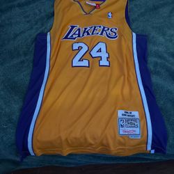 2006-07 Kobe Bryant Hardwood Classics Authentic Jersey 
