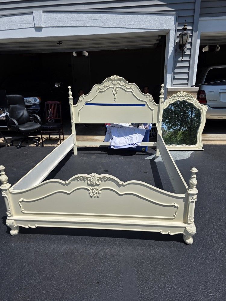 Home Elegance Cinderella Queen Bedroom Set