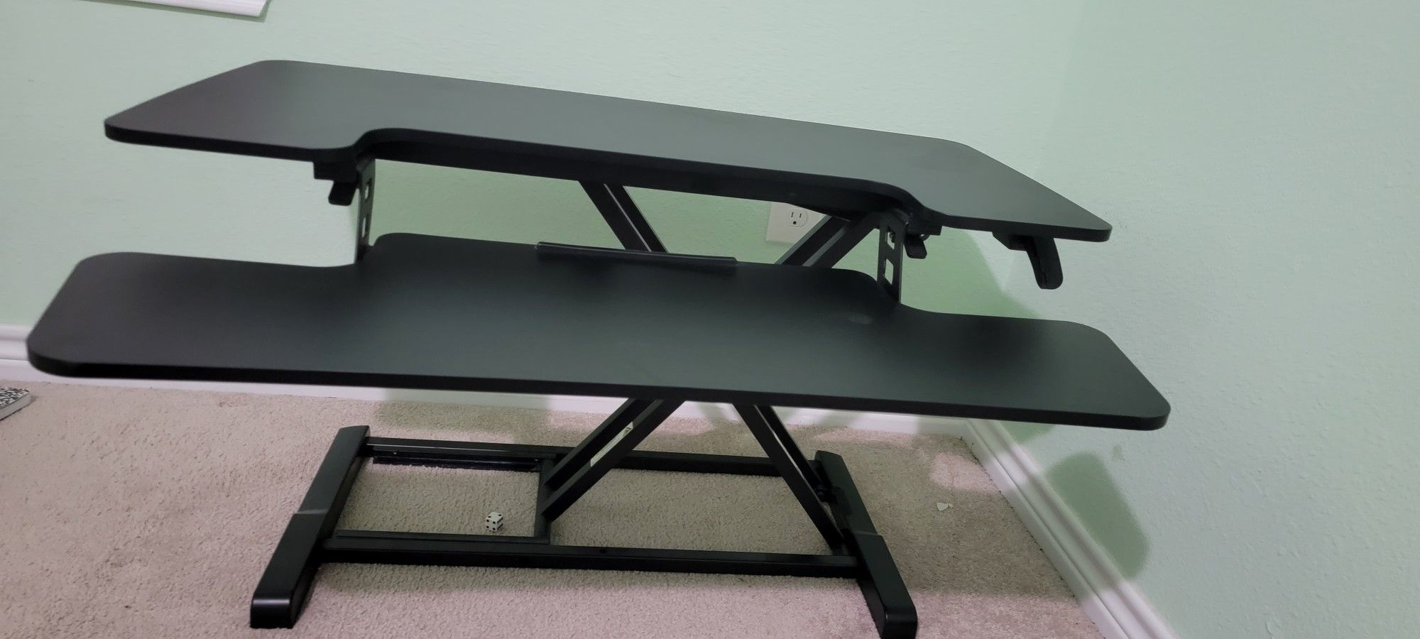 Desktop Riser/Stand Desk Converter.