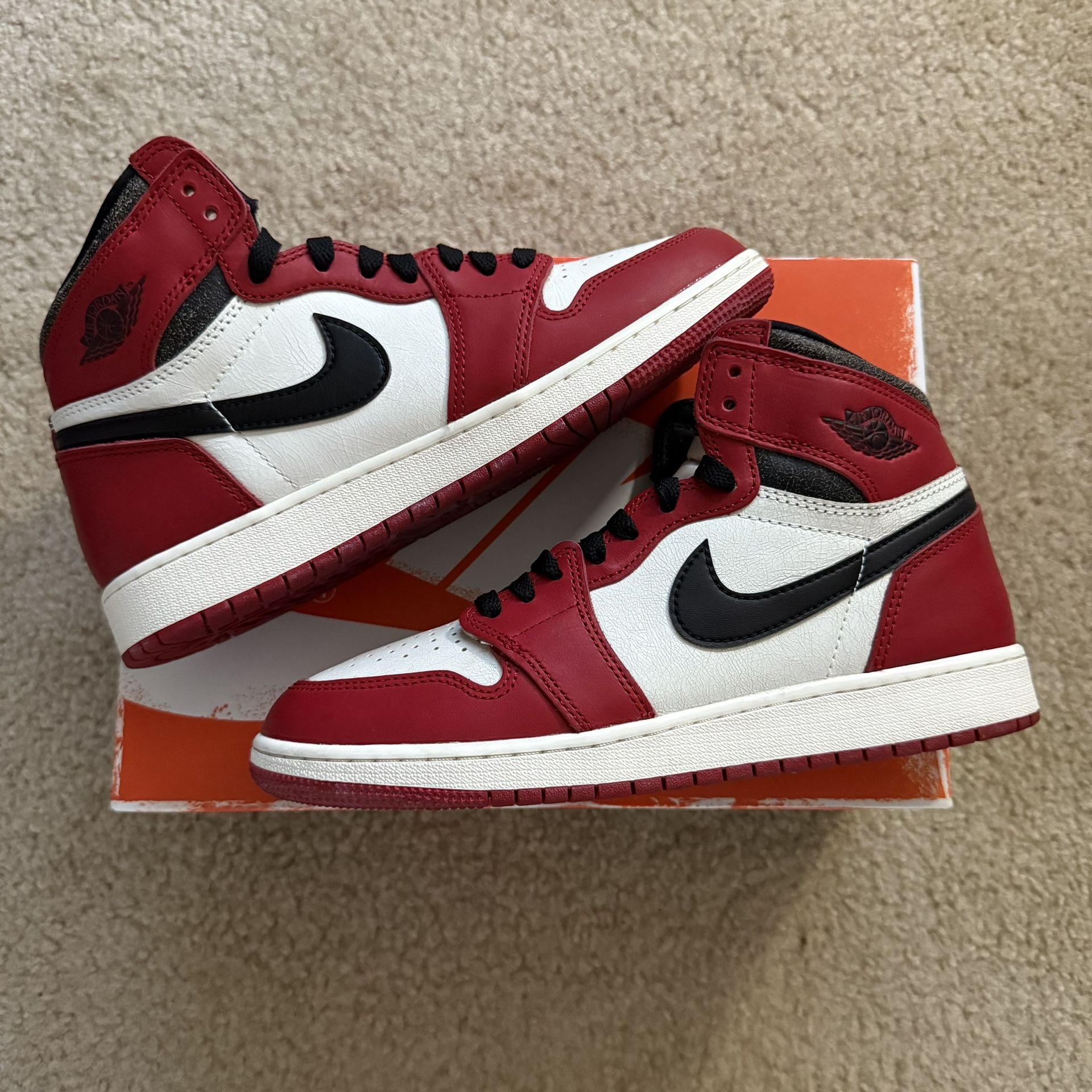 Nike Air Jordan High OG GS Lost Found Chicago Size 7y
