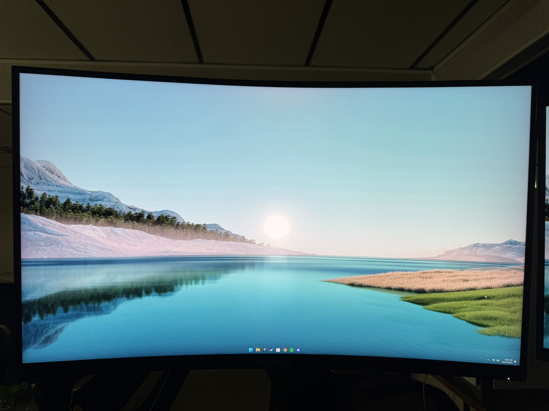 GIGABYTE M32UC 32" 144Hz (160Hz OC) 4K UHD Curved Gaming Monitor