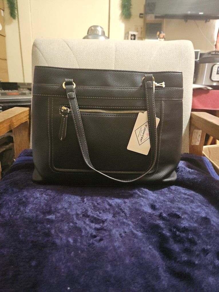 Leather shoulder bag