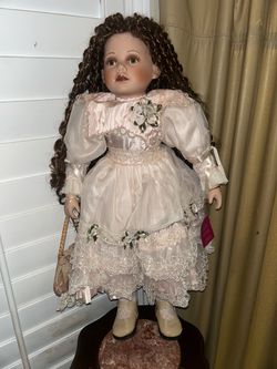 beautiful vintage porcelain doll from the Bella Rose Collection