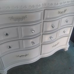 Huge Beautiful Dresser Have To Get Your Own Mirror Asking 200 54 In Long 42 In High 16 Inches Wide Eight Drawers And No Mirror Dressers From Rooms To 