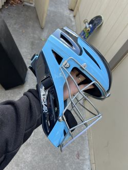 Hockey style catchers mask