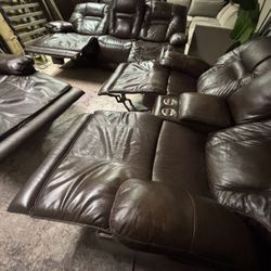 POWER RECLINER COUCH, LOVE SEAT AND CHAIR , FREE DELIVERY