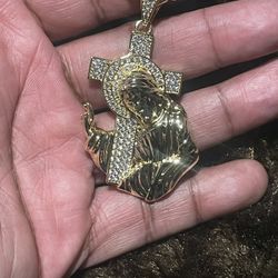 Jesus Small Pendant Set 