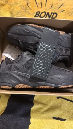 Yeezy Boost 700 'Utility Black' Size 9