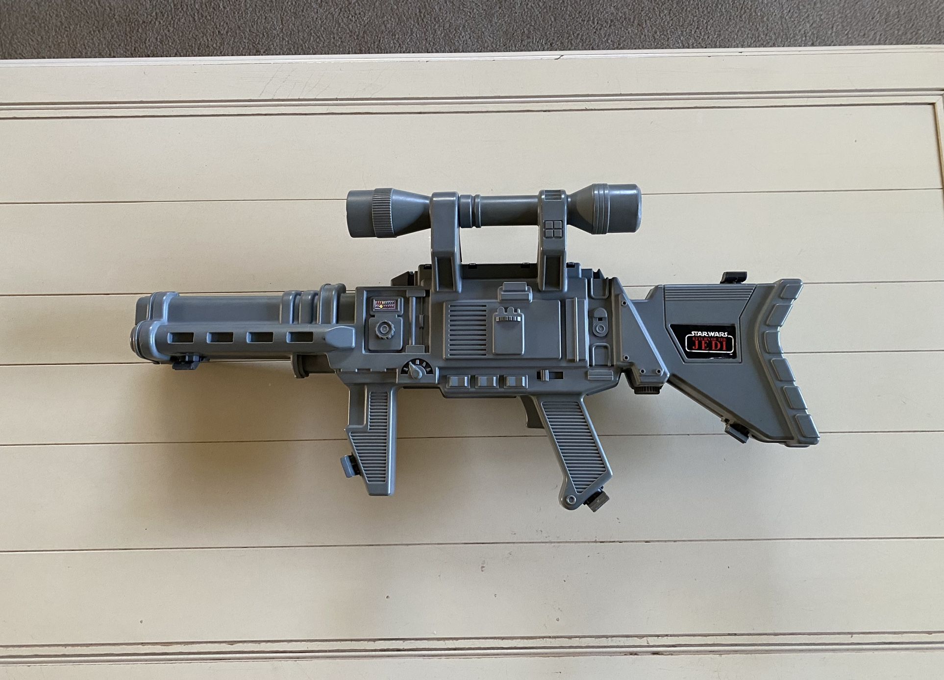 Vintage Star Wars- 1984 Laser Rifle Figure Case
