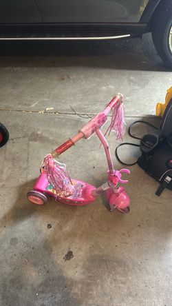 Pink Kids 3-Wheel Scooter with Streamers