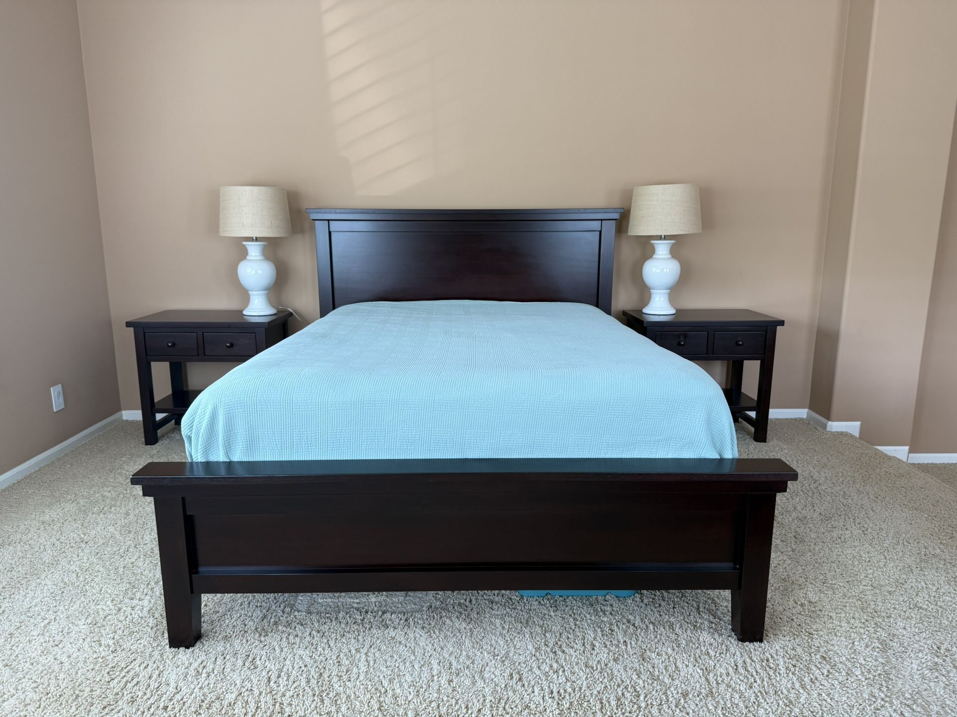 Pottery Barn Farmhouse Queen Bedroom Set