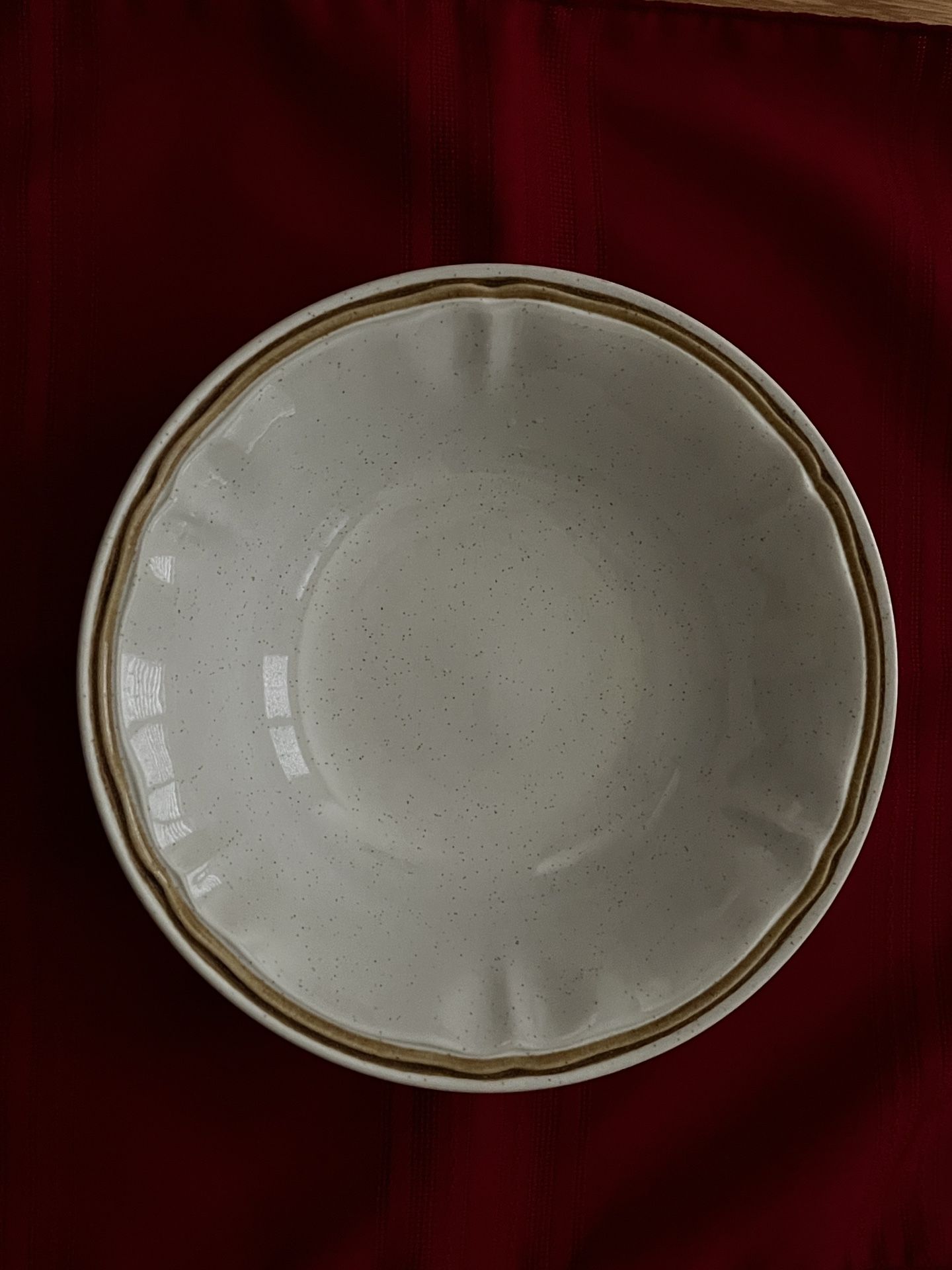 Vintage 1970's Americana Hearthside Heritage 9” Stoneware Serving Bowl