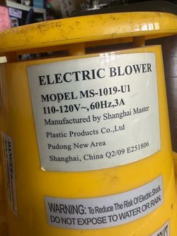 Inflatable bounce  electric blower