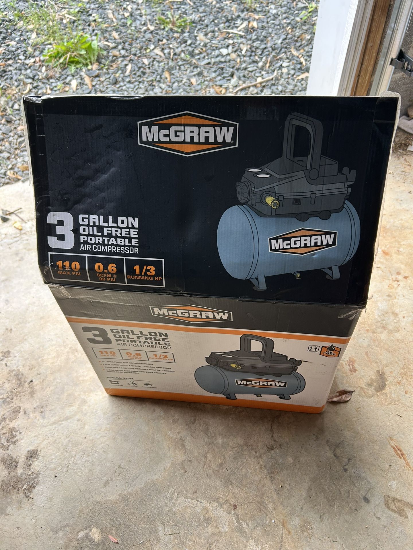 Air Compressor New. In Box