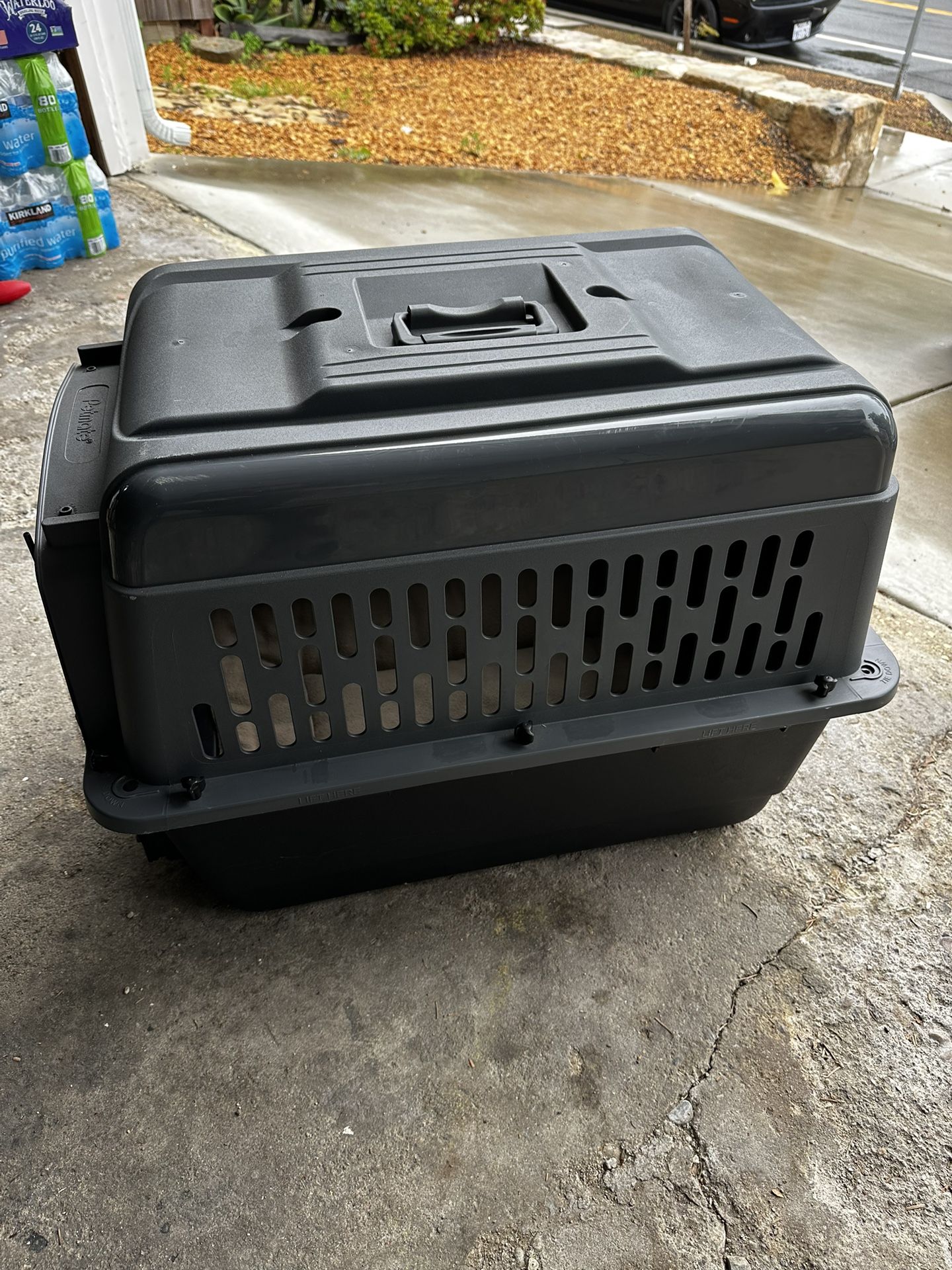 Petmate Dog Crate - Medium Size