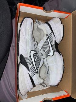 Nike V2K Run Womens Sneakers