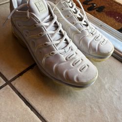Nike Vapormax Plus - Size 11