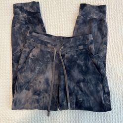 Lululemon Joggers 
