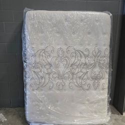 Sealy Posturepedic queen mattress