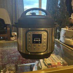 Brand New InstaPot Duo