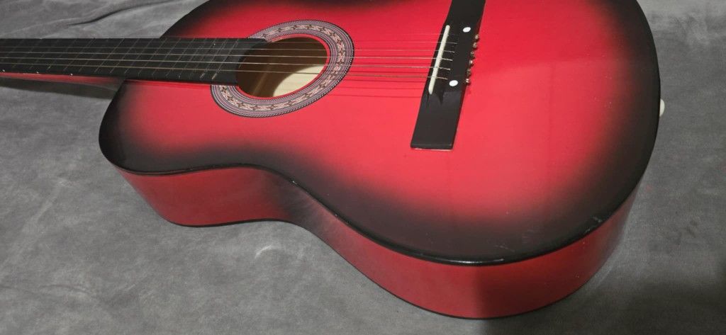 ACOUSTIC GUITAR $59