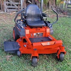 2025 Kubota Z232KW-42 Zero Turn Mower – 33 Hours – Like New