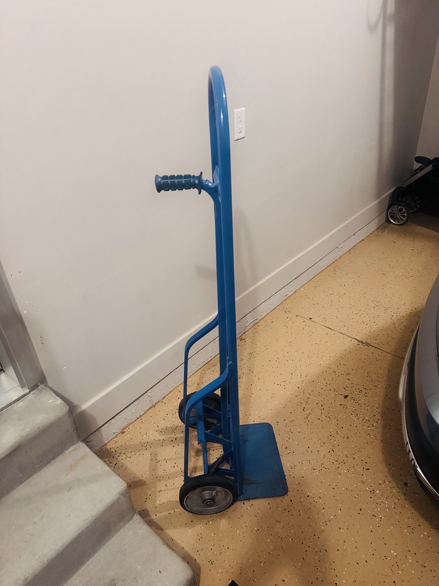 Heavy-Duty Hand Truck / Dolly