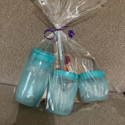 Blue Tupperware Snack Containers