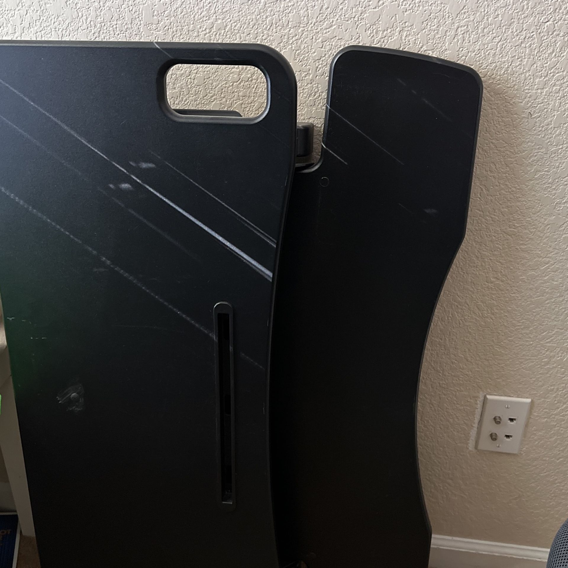 Defy Stand Desk