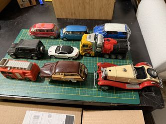Lot Of Classic Oversized Toy Cars Japanese And American